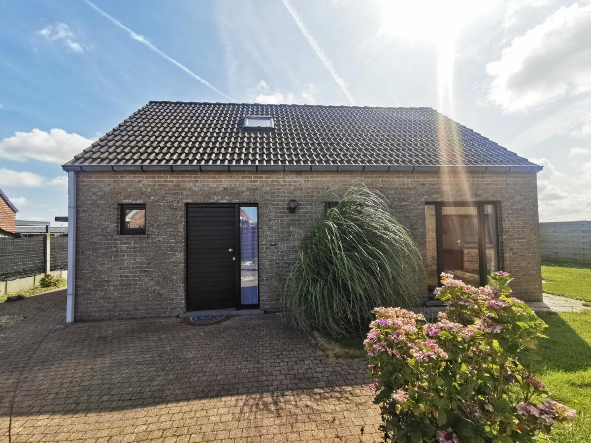 Izzy'S Rainbow House Villa De Haan Exterior photo